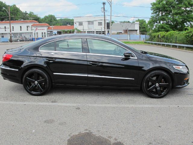 Volkswagen CC 2009 photo 59