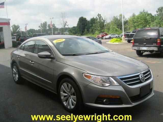 Volkswagen CC 2009 photo 1