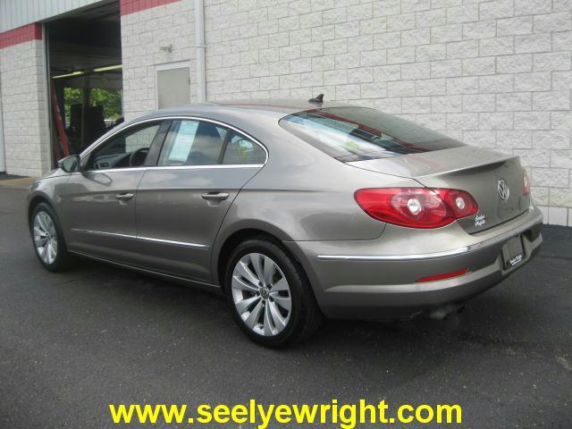 Volkswagen CC 2009 photo 3