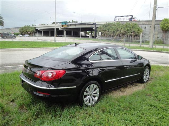 Volkswagen CC 2009 photo 4