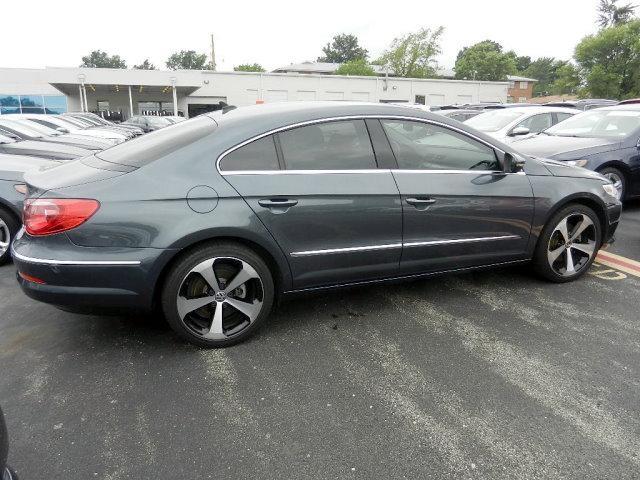 Volkswagen CC 2010 photo 2