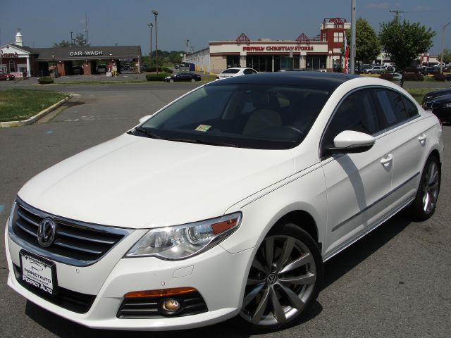 Volkswagen CC 2010 photo 1