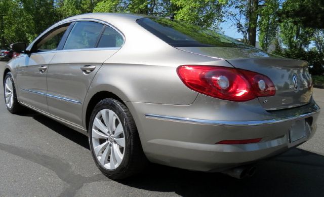 Volkswagen CC 2010 photo 10