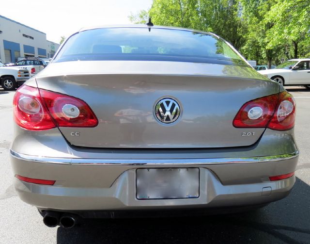 Volkswagen CC 2010 photo 20