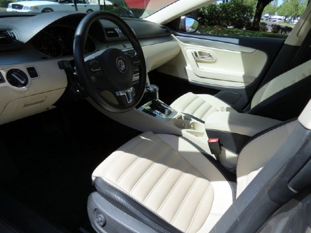 Volkswagen CC 2010 photo 5