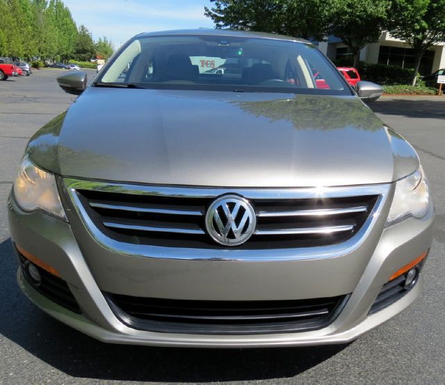 Volkswagen CC 2010 photo 6