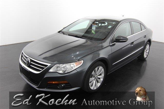 Volkswagen CC 2010 photo 2