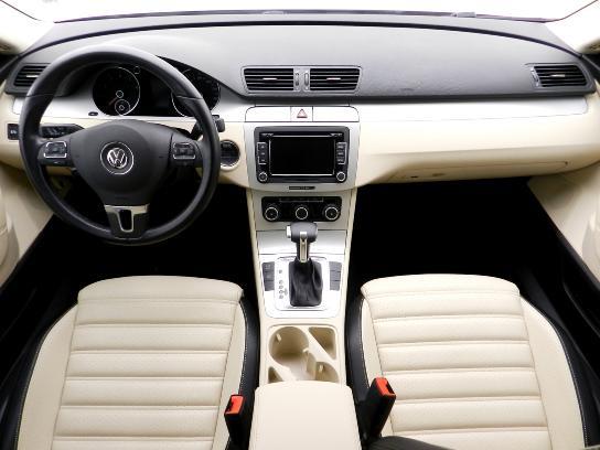 Volkswagen CC 2010 photo 10