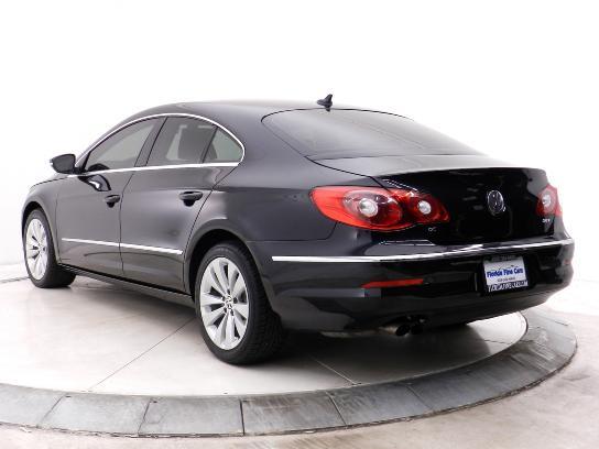 Volkswagen CC 2010 photo 2