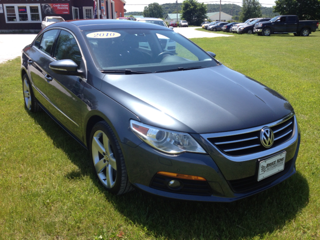 Volkswagen CC 2010 photo 1