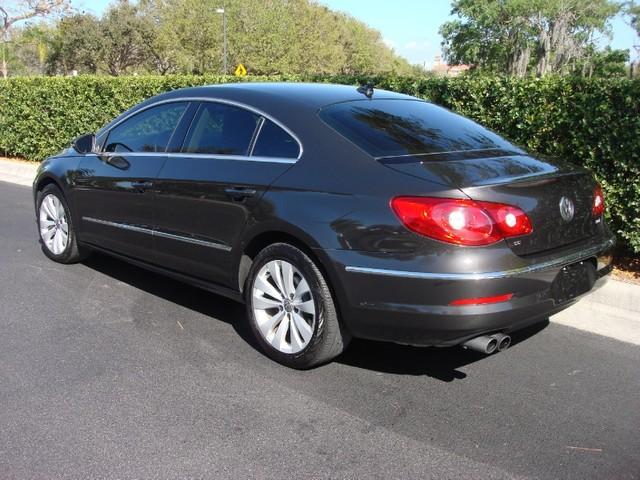 Volkswagen CC Touring 3.5L V6 Sedan