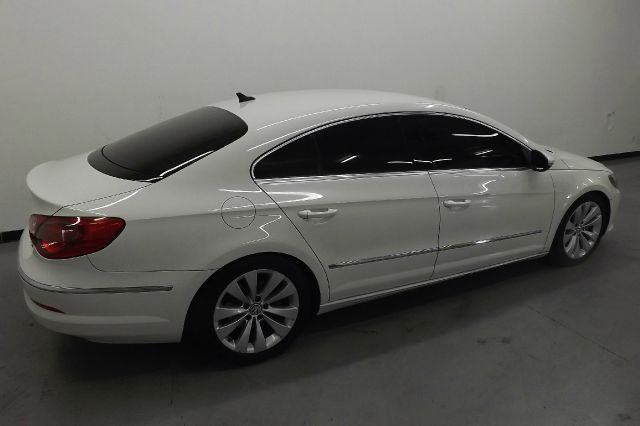 Volkswagen CC 2010 photo 58