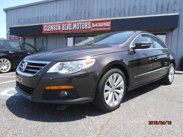 Volkswagen CC 2010 photo 3