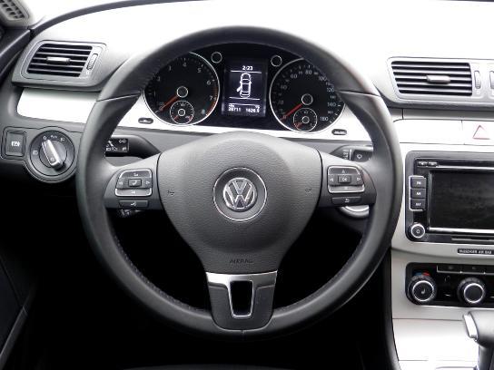 Volkswagen CC 2010 photo 10