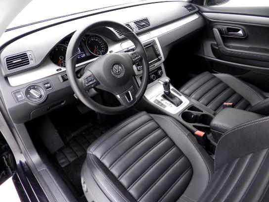 Volkswagen CC 2010 photo 12