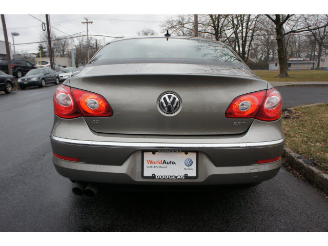 Volkswagen CC 2011 photo 5