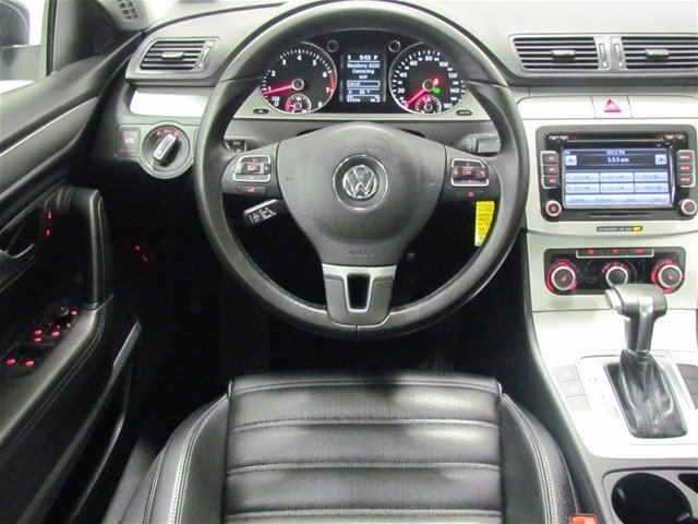 Volkswagen CC 2011 photo 1