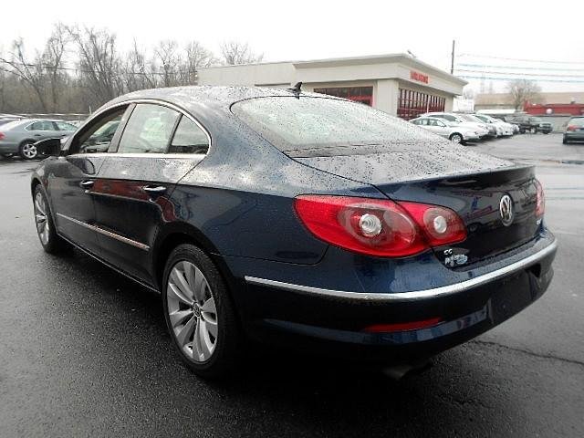 Volkswagen CC 2011 photo 3