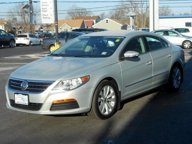 Volkswagen CC 2011 photo 2