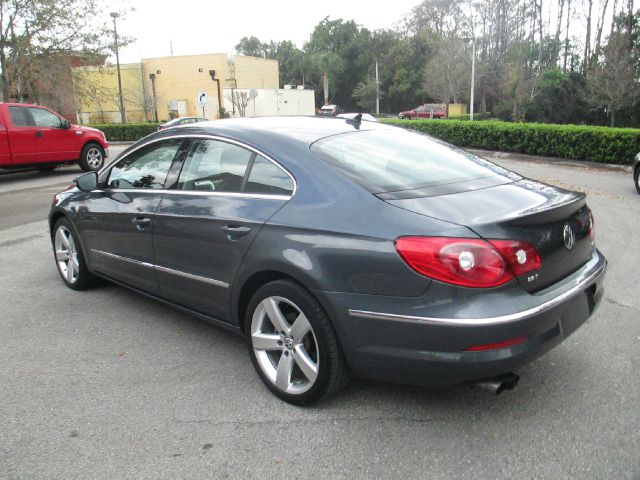 Volkswagen CC 2011 photo 3