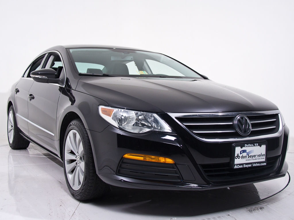 Volkswagen CC 2011 photo 2