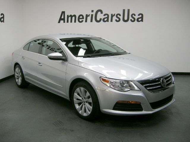 Volkswagen CC 2011 photo 2