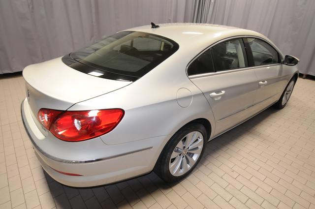 Volkswagen CC 2011 photo 4