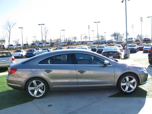 Volkswagen CC 2011 photo 5