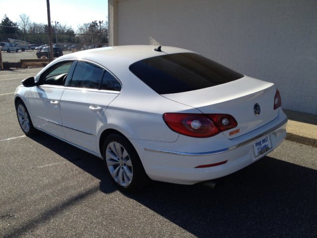 Volkswagen CC 2011 photo 4