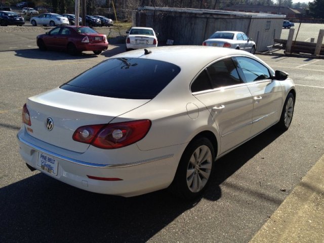 Volkswagen CC 2011 photo 5