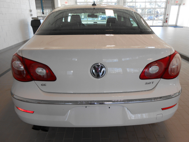 Volkswagen CC 2012 photo 3