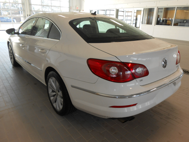 Volkswagen CC 2012 photo 4