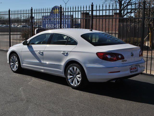 Volkswagen CC 2012 photo 2