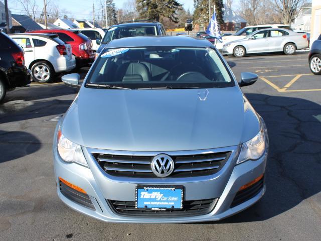 Volkswagen CC 2012 photo 2