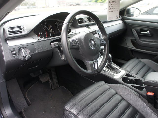 Volkswagen CC 2012 photo 3