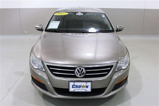 Volkswagen CC 2012 photo 2