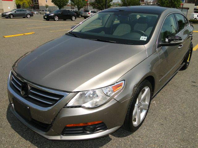 Volkswagen CC 2012 photo 16