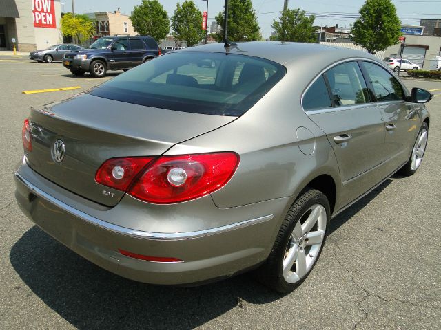 Volkswagen CC 2012 photo 29