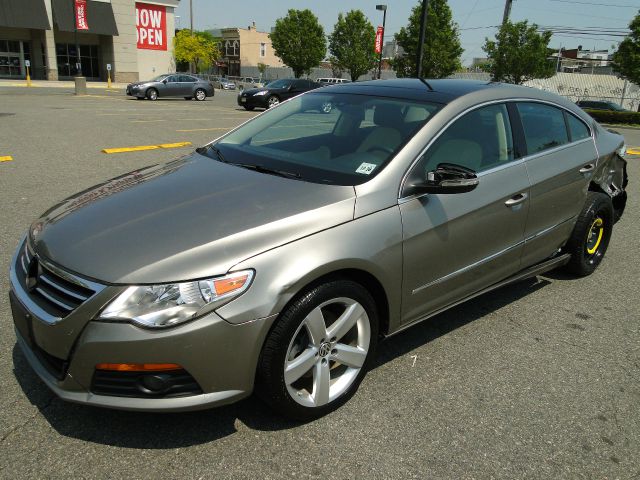 Volkswagen CC 2012 photo 33