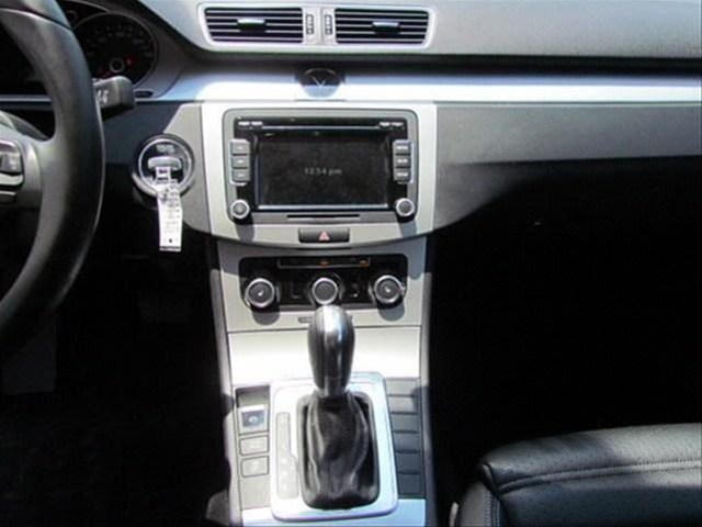 Volkswagen CC 2012 photo 5