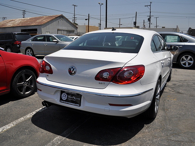 Volkswagen CC 2012 photo 1