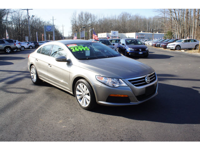 Volkswagen CC 2012 photo 1