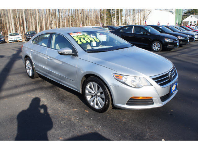 Volkswagen CC 2012 photo 1