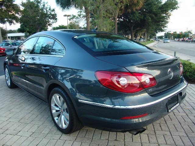 Volkswagen CC 2012 photo 5