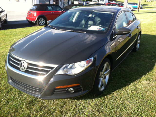 Volkswagen CC 2012 photo 1