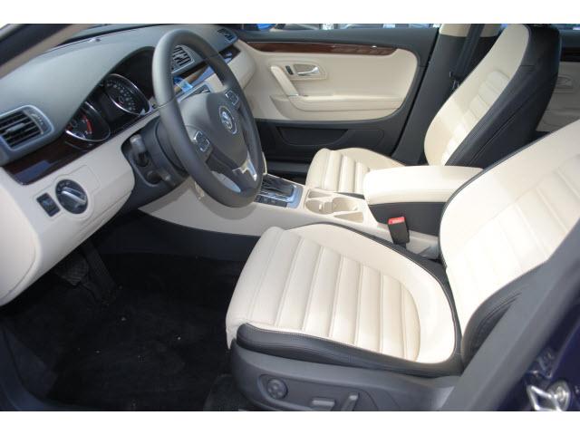 Volkswagen CC 2012 photo 3