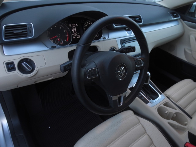 Volkswagen CC 2012 photo 4