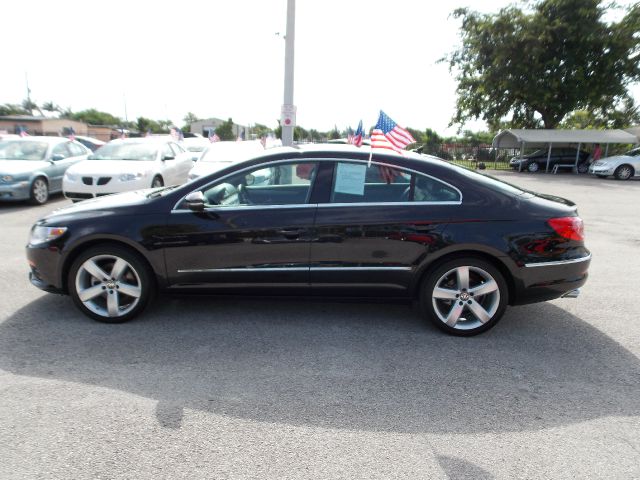 Volkswagen CC 2012 photo 1