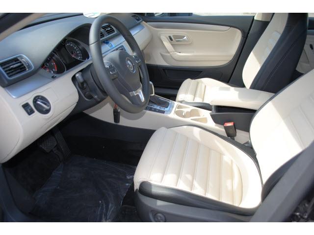 Volkswagen CC 2012 photo 3