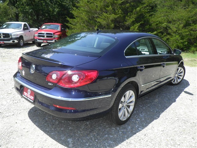 Volkswagen CC 2012 photo 4